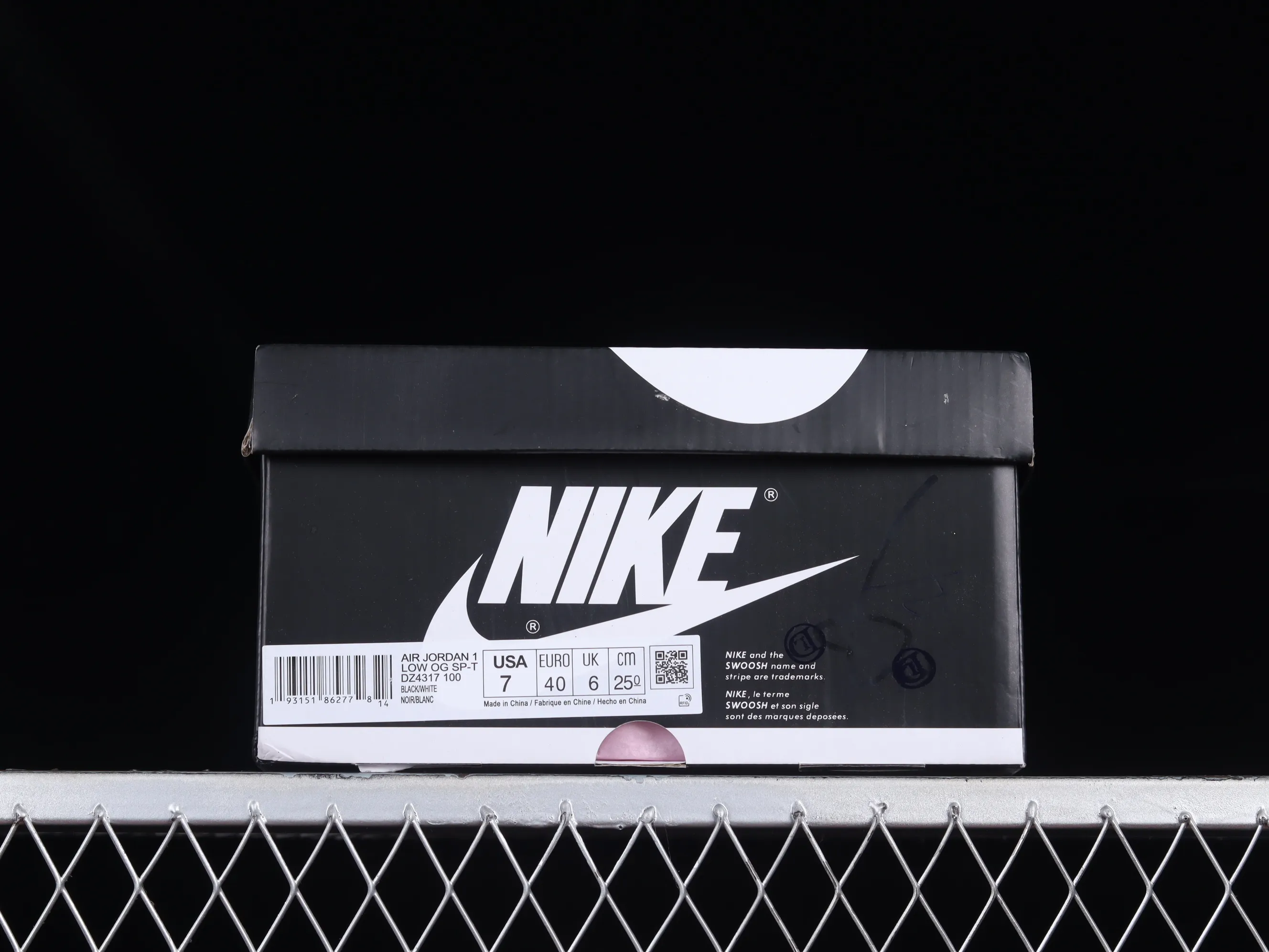 All categories Air Jordan Jordan series basketball shoes Air Jordan 1 Low Travis Scott x Air Jordan 1 Low OG AJ1 Joe 1 black and white panda reverse inverted hook joint casual sports basketball shoes DZ4317-100